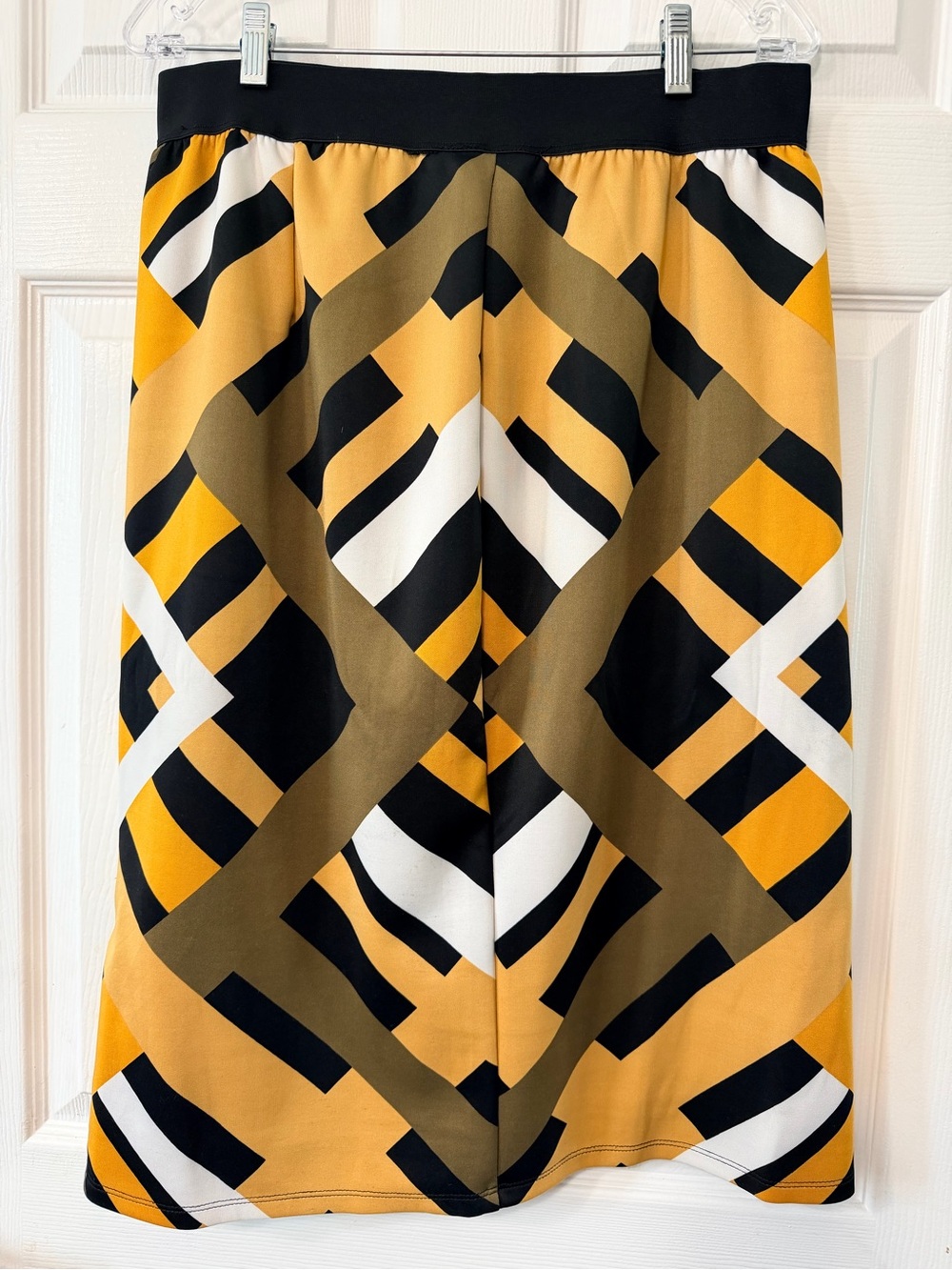 Ashley Stewart Geometric Midi Skirt in Mustard, Black & White Size 14/16